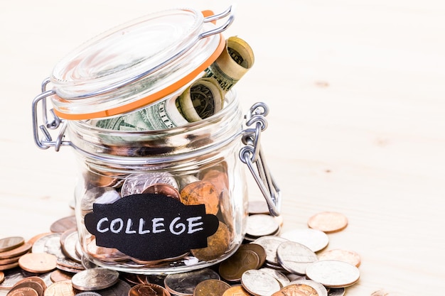 Navigating College Costs: San Diego's Experts on Future Financial Aid